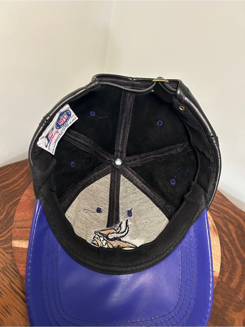 Vintage Minnesota Vikings Logo Athletic Leather Hat - Picture 6 of 6